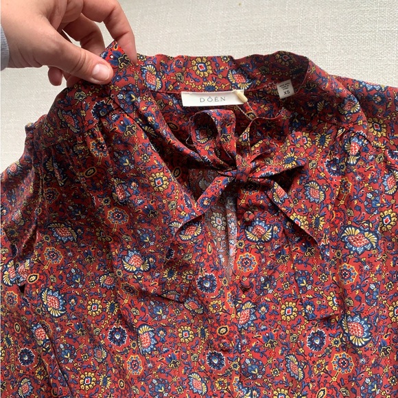 NWT Doen Josseline Silk Button Tie Neck Blouse Top Red Rouge Riviera Medallian - Picture 6 of 11